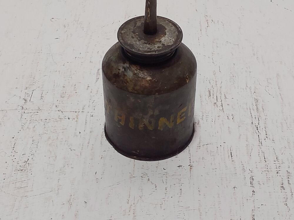 vintage 1950s eagle oil can